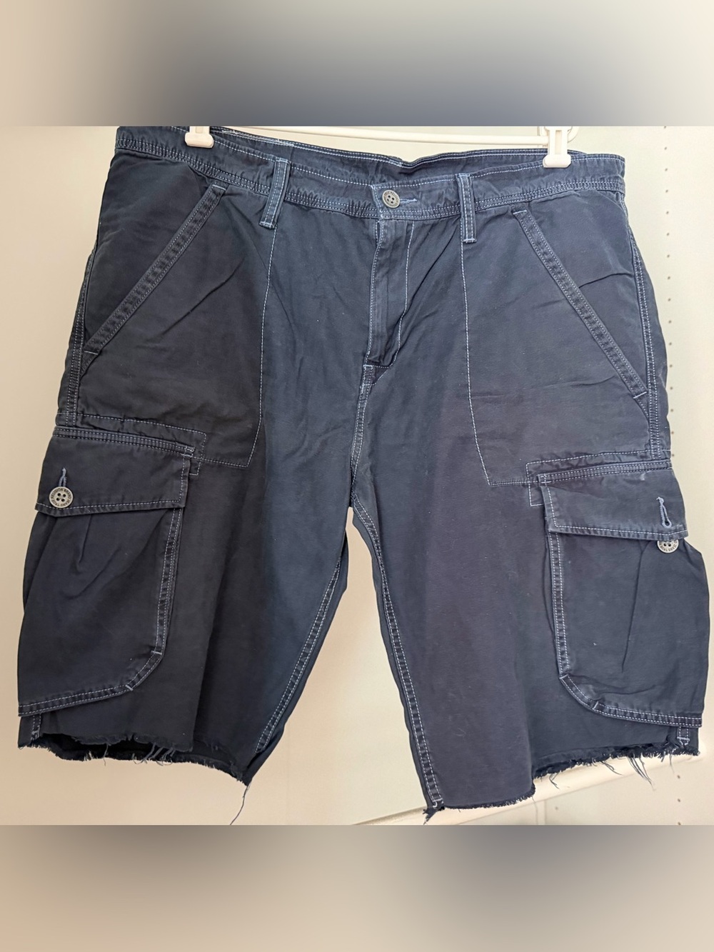 True Religion Men's Navy Cargo Shorts Size 40